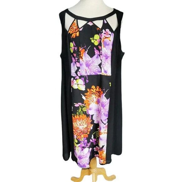 Lane Bryant Floral Cutout Sleeveless Dress Size 22 - Picture 1 of 7